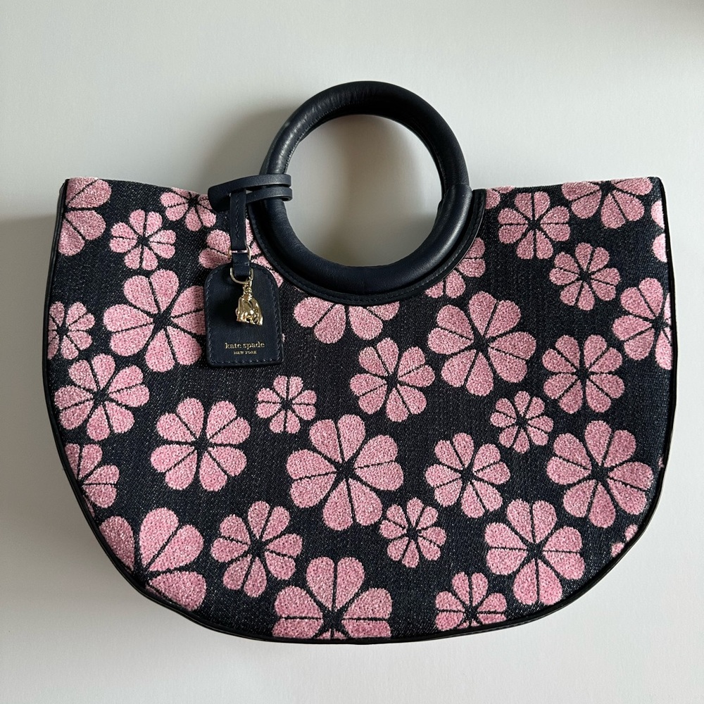 Very cute Kate Spade handbag